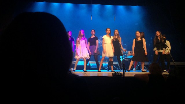 j envoie valser par les petits bonheurs + chorale ado de longvic