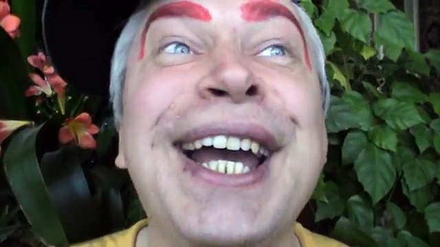 Красные брови — У меня красные брови — видео прикол пародия на актёра