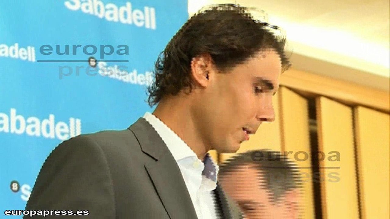Nadal se retira de Roland Garros por una lesión de muñeca