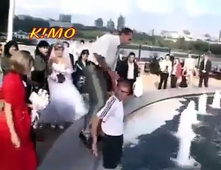 Gelinle Damat Havuzda Fotoğraf Çekilmek İsterse