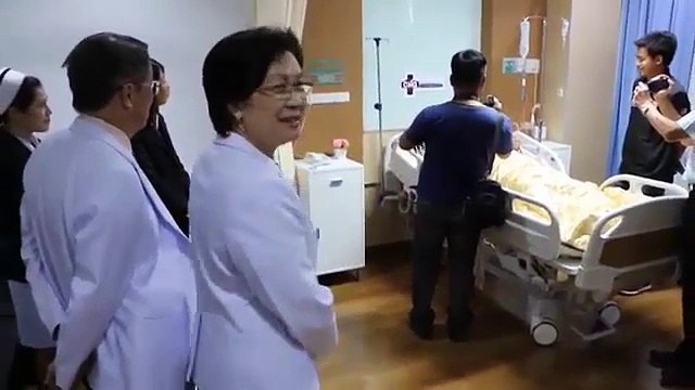 Il se fait mordre le penis par un python aux toilettes !