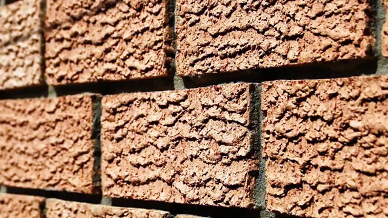 Brick on Metal Sound Effect