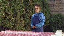 Kid Juggles with Eggs Prank