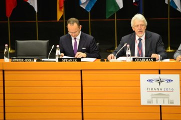 Report TV - Asambleja e NATO-s, Bushati: Shqipëria mbështet zgjerimin