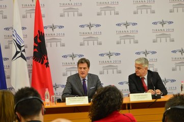 Report TV - Kreu i AP, Turner: Kërcënimi rus në lindje të Europës, shqetësim për NATO-s