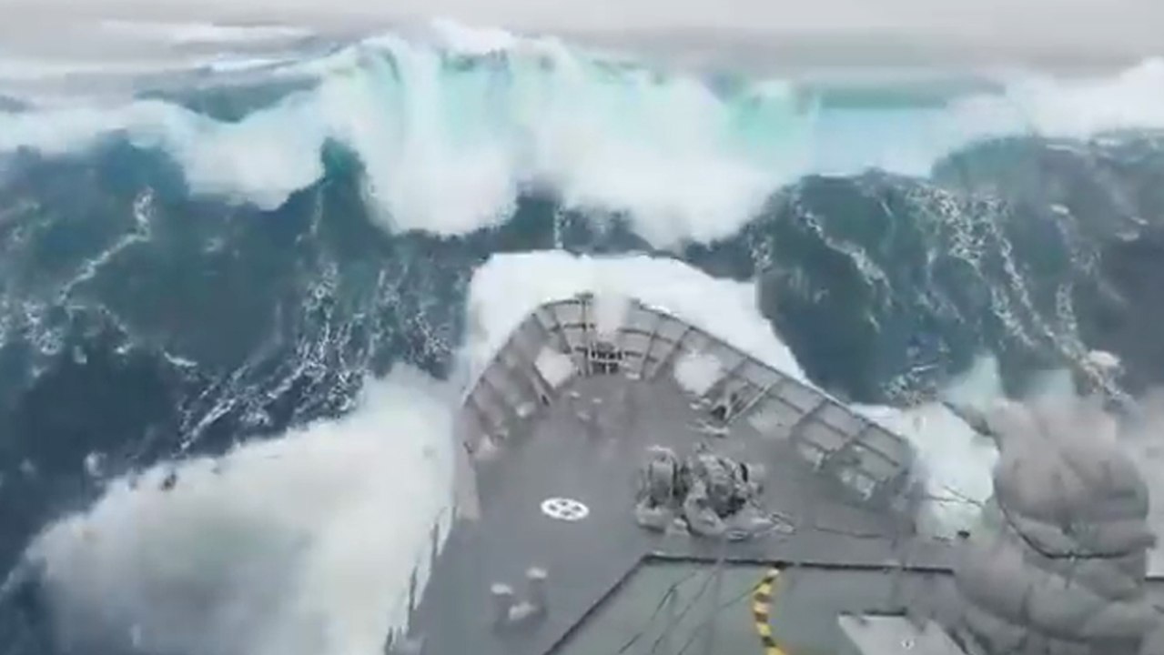 Un bateau dans une tempête !