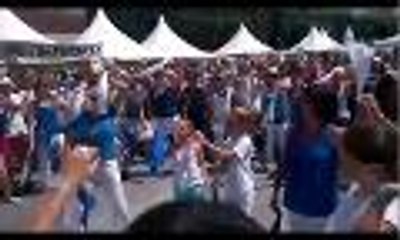 Flashmob "Happy" aux Fêtes de la Madeleine