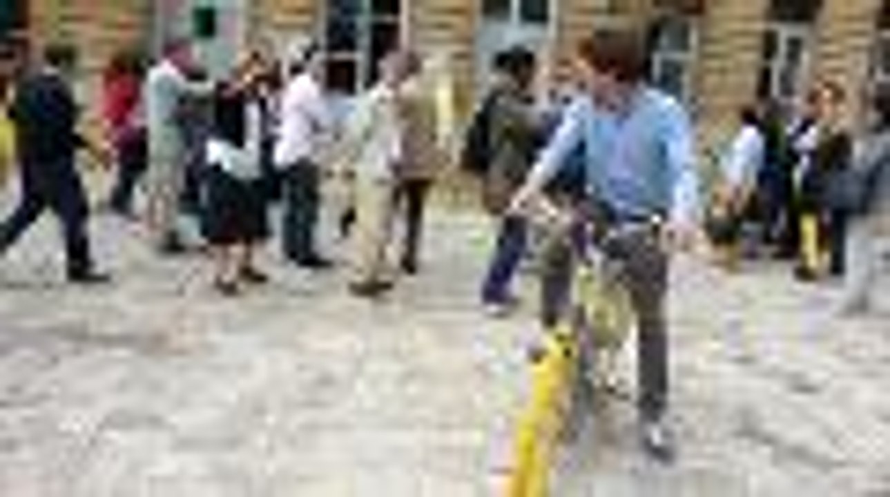 Bordeaux : les premiers vélos "Pibal" mis en service