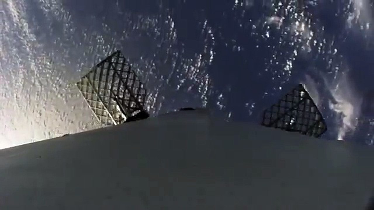 atterrissage de SpaceX en caméra embarquée