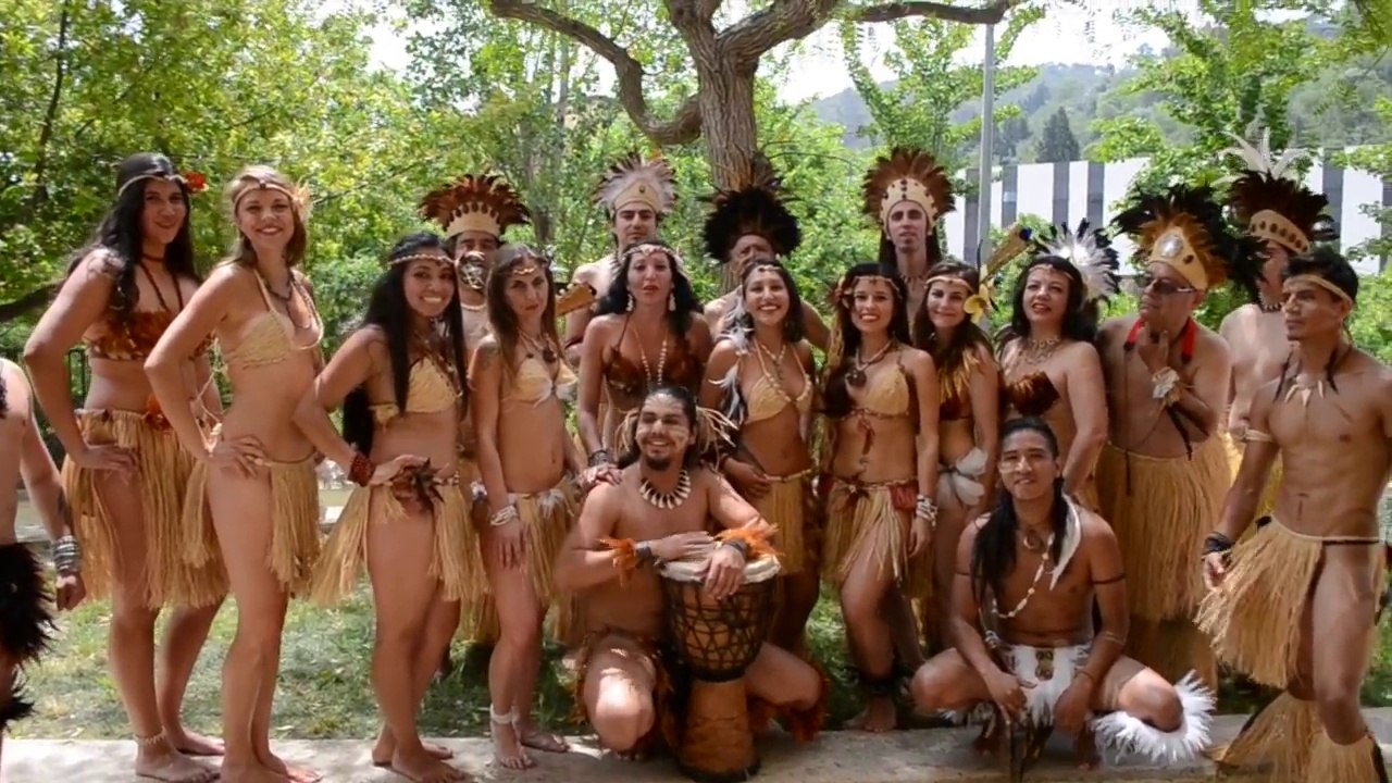 Inanga Rapa Nui Barcelona. Barbara & Alicia. Winnigen 2016