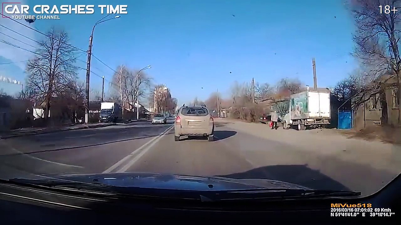 Dashcam Accidents Compilation - Episode #111 HD