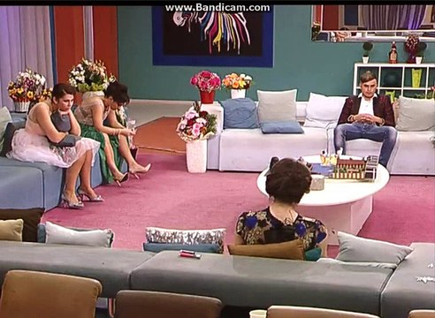 Adriana pe pauza de publicitate 28.05..2016 mpfm 5