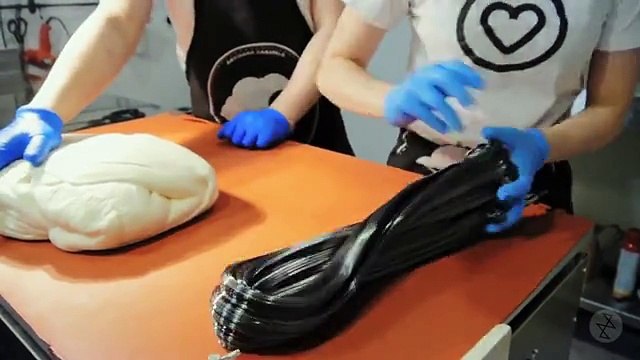 Đoạn giữa có thể bạn đoán ra.......nhưng không như bạn nghĩ khi xem đến cuối cùng