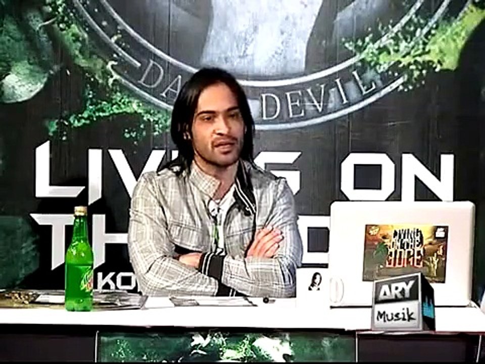 Girl Started Crying In Waqar Zaka Show What Happened Next?
