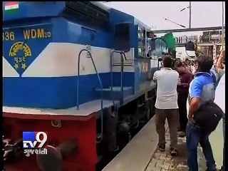 Download Video: Railways conducts trial of Spanish train 'Talgo' between Bareilly and Moradabad - Tv9 Gujarati