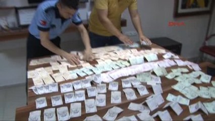 Adana Dilencinin Üzerinden 6 Bin 745 Lira Çıktı