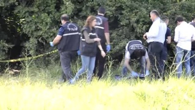 Tuzla'da Ölü Olarak Bulunan Öğretmenin Cesedi Adli Tıp Kurumu Morguna Götürüldü