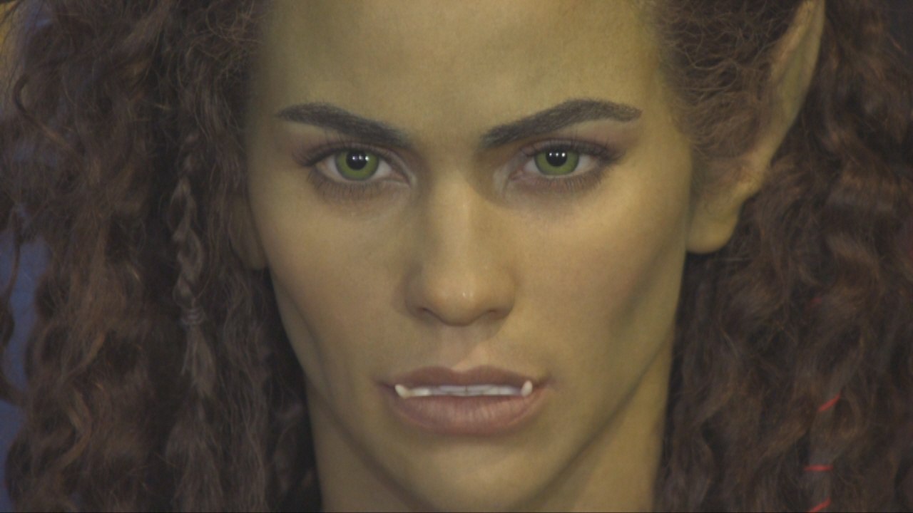 Paula Patton Literally Sinks Her Shocking Teeth Into 'Warcraft'