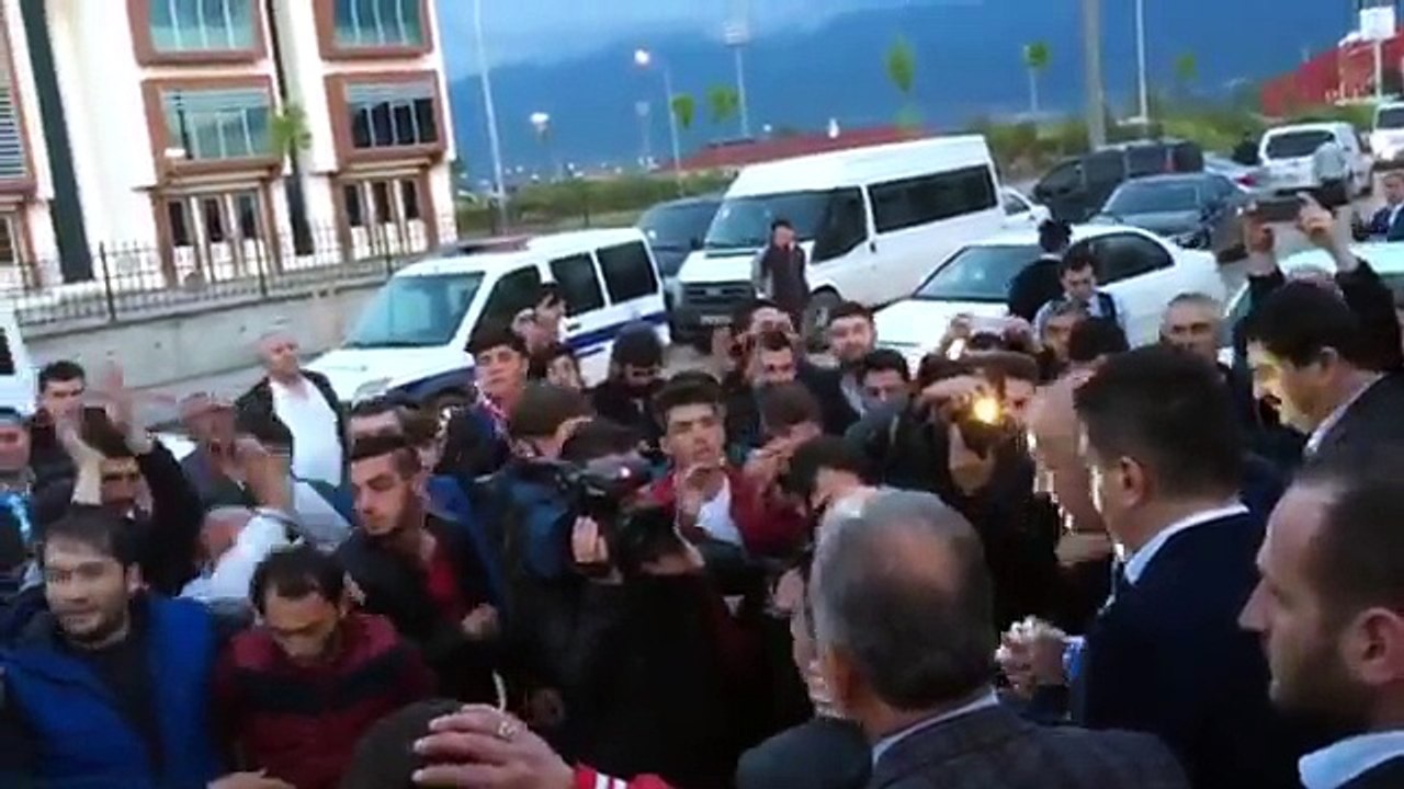 video-1464458302