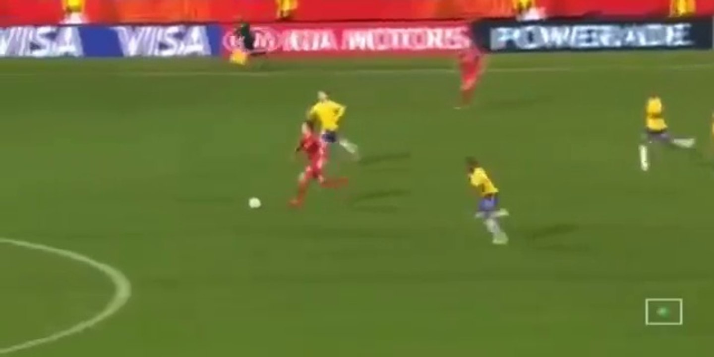 Le but de Nemanja Maksimovic face au Brésil