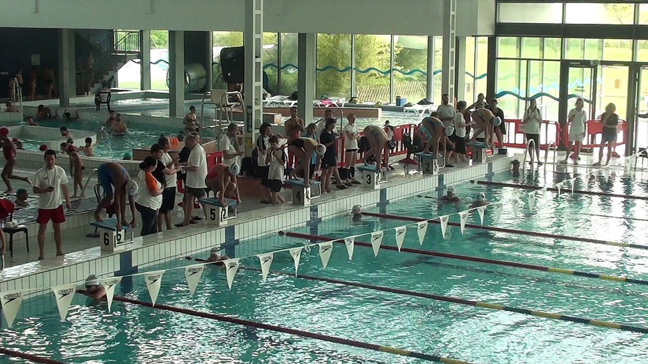 Rébecca Gensane remporte le 200 PAP Décines 2016 (2 43 60)