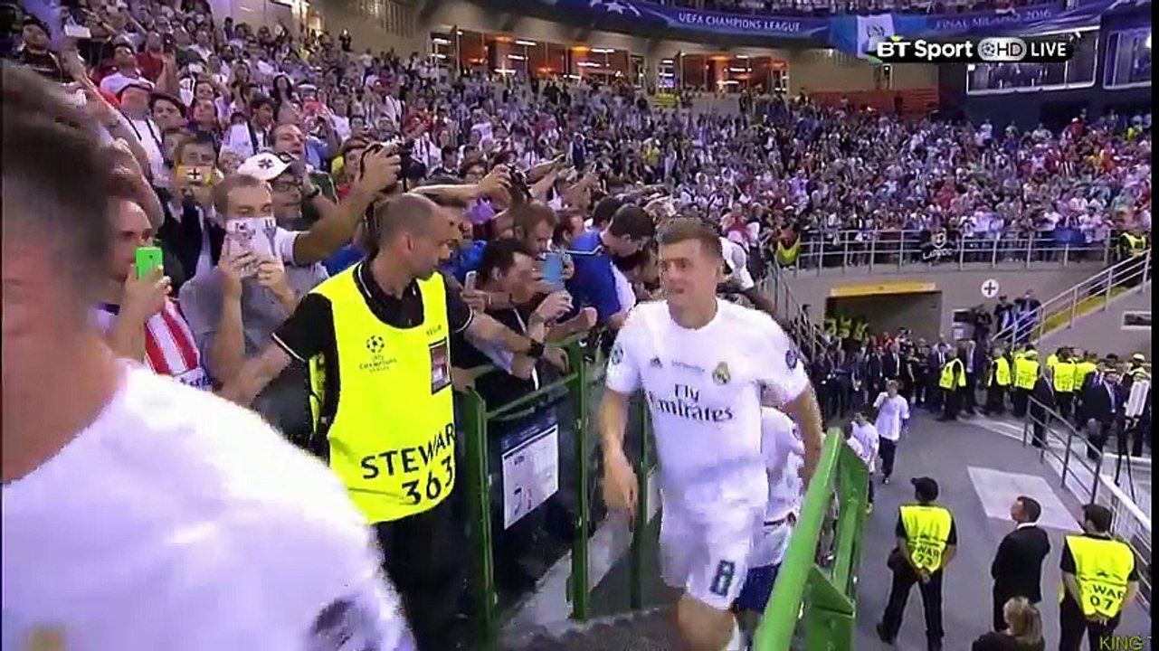 Real Madrid vs Atletico Madrid Trophy Celebrati...