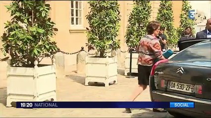 Crise du carburant : Manuel Valls veut rester ferme