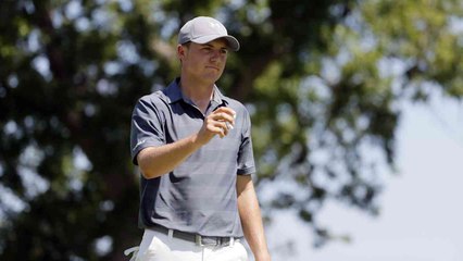 Jordan Spieth Grabs Lead at Colonial