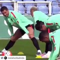 Ronaldo Bailando unos pasitos en la seleccion de Portugal