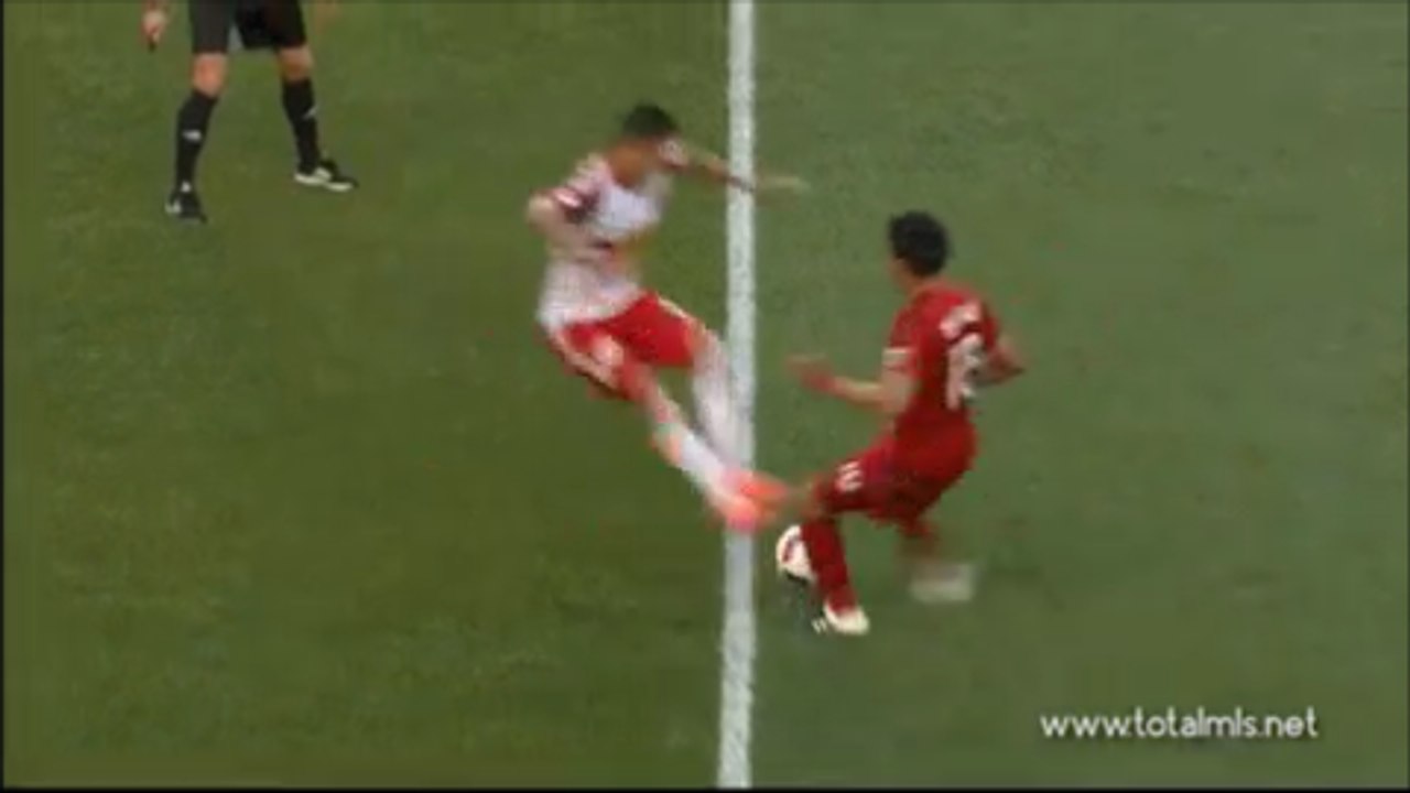 Gonzalo Verón With Crazy Two-Footed Challenge vs Toronto FC!