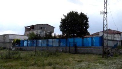 Çalıntı Otomobilleri Parçalarken Yakalandı