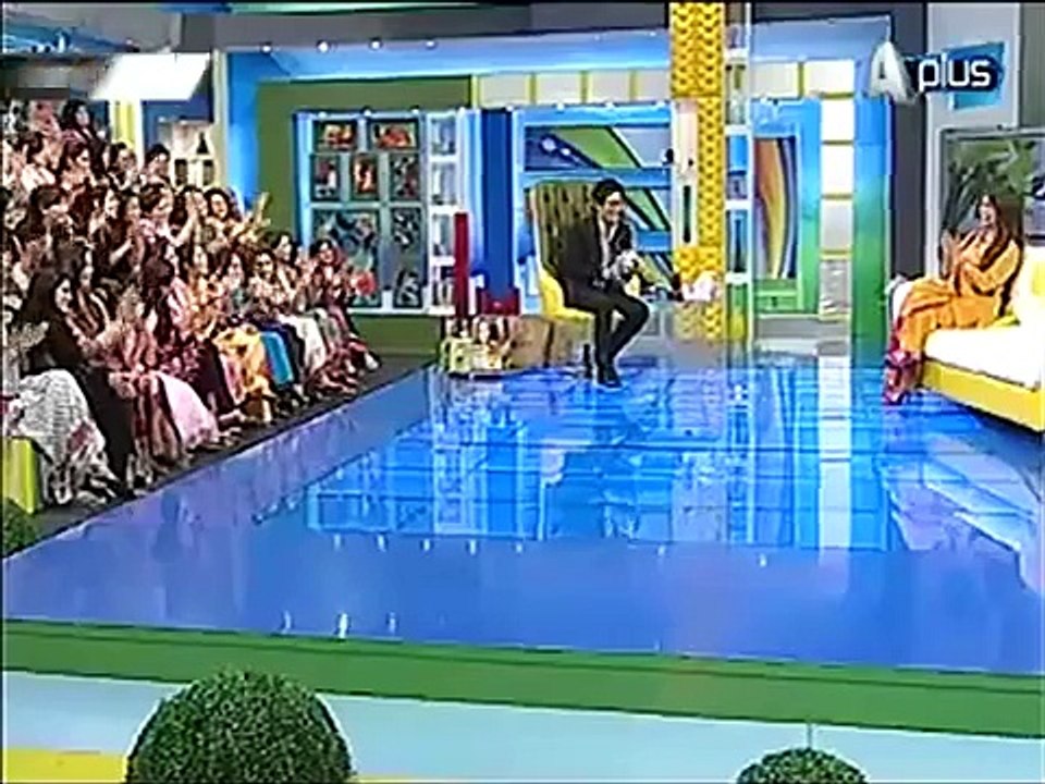 Reema Khan After Sahir Lodhi Kissed and Hugged Her