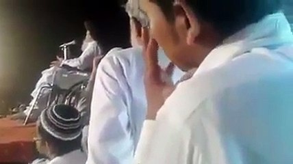 Molvi Khadim Hussain wrong no About Mumtaz Qadri