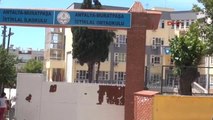 Antalya Servis Şoförü, İlkokul Öğrencisine Cinsel Tacizden Tutuklandı