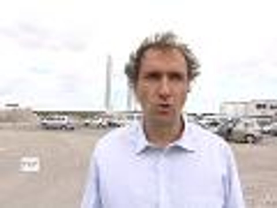 Interview de Vincent Feltesse sur le pont Bacalan-Bastide