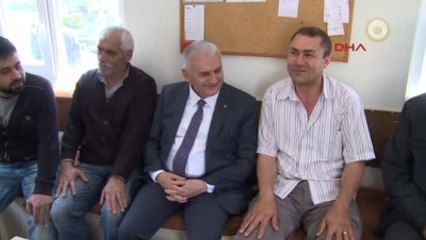 Başbakan Yıldırım'dan Taksi Durağına Ziyaret