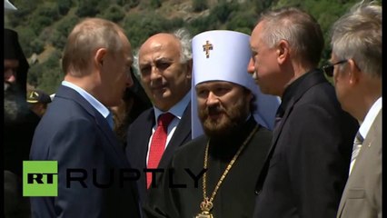 PUTIN NE MALIN E SHENJTE ATHOS PERKUJTON 1000 VJETORIN E MURGJVE RUSE NE GREQI LAJM