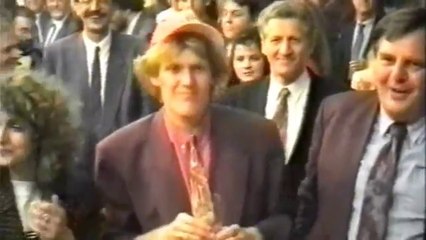 Prosinečki i Savićević pevaju "Ko to kaže ko to laže Srbija je mala"