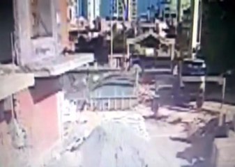 1 işçinin yaşamını yitirdiği inşaatın çökme anı