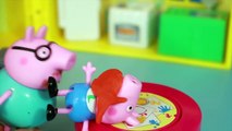 Peppa Pig Play Doh Bubble Guppies George Goes to the Doctor Check Up Center Surprise Sick