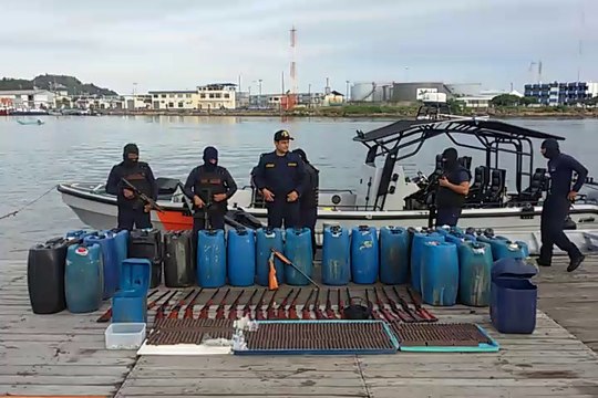 Capturan armamento y explosivos que se presume estaban destinados a guerrilla colombiana