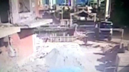 Kapalı Havuz İnşaatındaki Çökme Anı