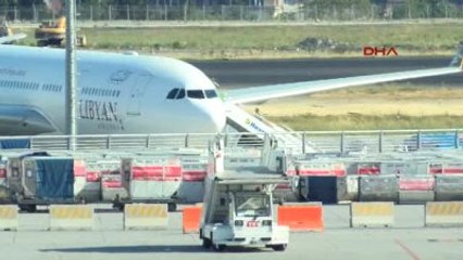 Yolcu, Kaptan Pilotla Tartışınca Uçak 5 Saat Gecikmeli Kalktı