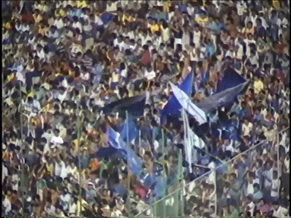 Barcelona 0 - Emelec 1 - (Resumen del partido 29 Mayo 1988 MONUMENTALAZO)