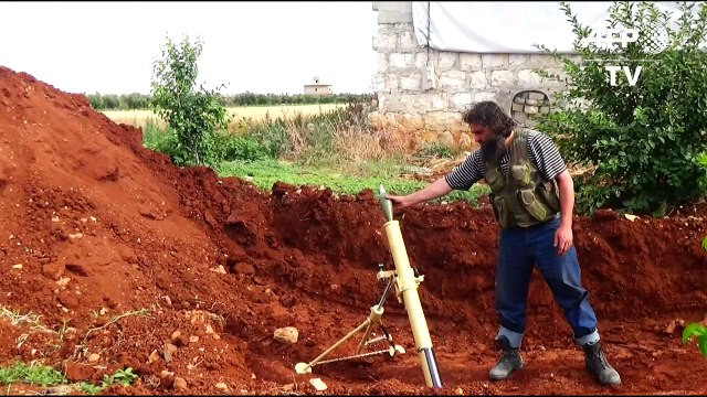 Syrian rebels and IS jihadists face off in northern Syria