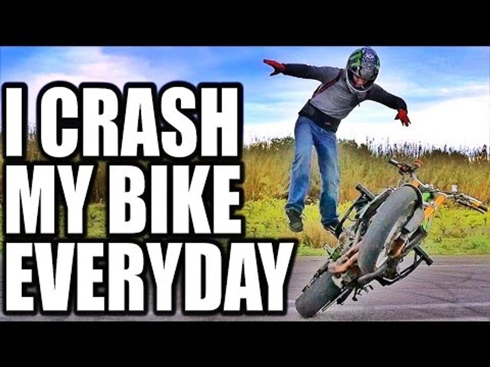 Amazing Skills ( I CRASH my bike EVERYDAY - RideMyLife #2 )