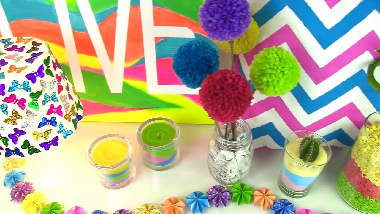 DIY Room Decor! 10 DIY Room Decorating Ideas for Teenagers (DIY Wall Decor, Pillows, etc.)
