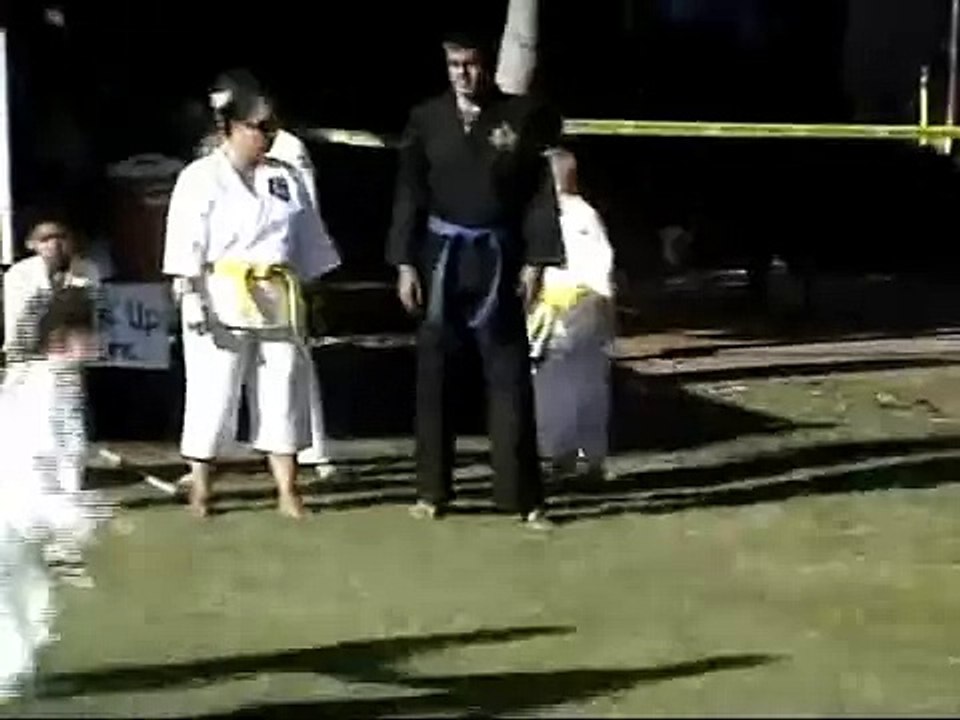 ART OF SHOTOKAN KARATE Demonstration- Girls Self Defense - sept 2010