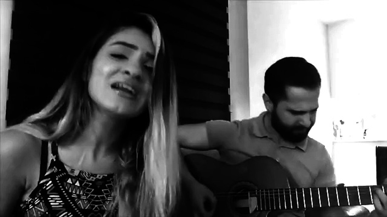 Feride Hilal Akın - Yağmur (Akustik Canlı Performans)