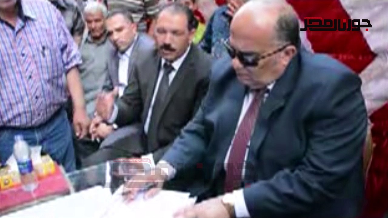 محافظ الدقهلية يقدم واجب العزاء بشهيد الواجب الوطنى